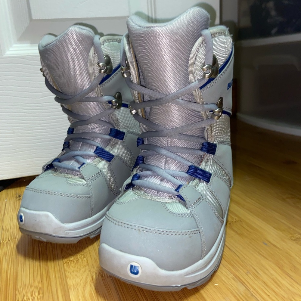 Burton Kid’s Moto Snowboarding Boots Size 2